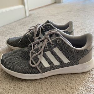 Adidas Tennis Shoes